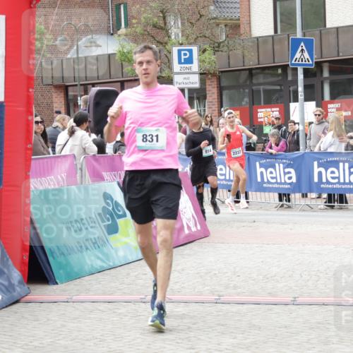 10.05.2026 - 8. Wedeler Halbmarathon Yannick Fuchs http://msf.ph/oto/9732441 10.05.2026 11:46:47 Ziel 721, 831, 914, 945, 954, 2237 meine-sportfotos.de