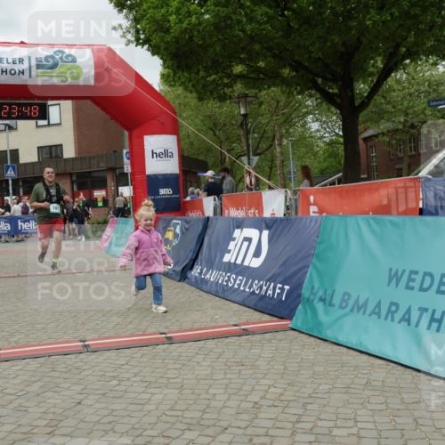 10.05.2026 - 8. Wedeler Halbmarathon Yannick Fuchs http://msf.ph/oto/9732465 10.05.2026 12:23:46 Ziel 181, 449 meine-sportfotos.de