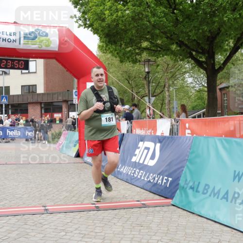 10.05.2026 - 8. Wedeler Halbmarathon Yannick Fuchs http://msf.ph/oto/9732504 10.05.2026 12:23:48 Ziel 181, 449 meine-sportfotos.de