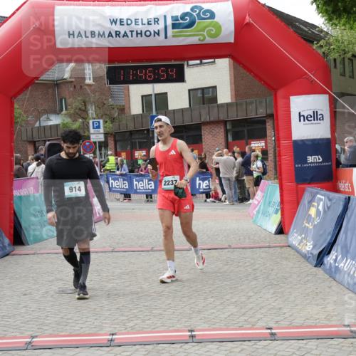 10.05.2026 - 8. Wedeler Halbmarathon Yannick Fuchs http://msf.ph/oto/9732539 10.05.2026 11:46:52 Ziel 831, 914, 2237 meine-sportfotos.de