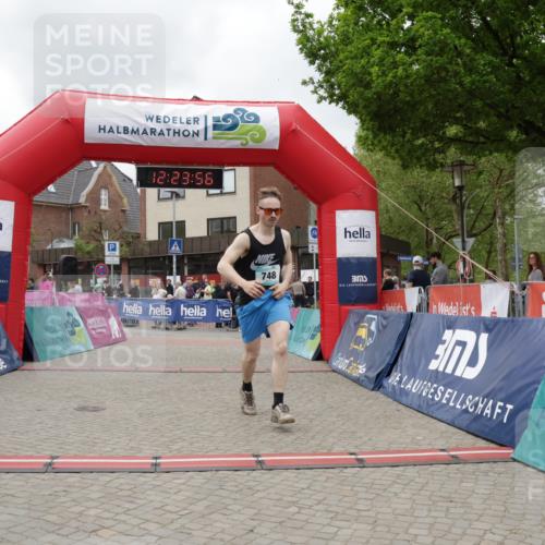 10.05.2026 - 8. Wedeler Halbmarathon Yannick Fuchs http://msf.ph/oto/9732565 10.05.2026 12:23:54 Ziel 748 meine-sportfotos.de