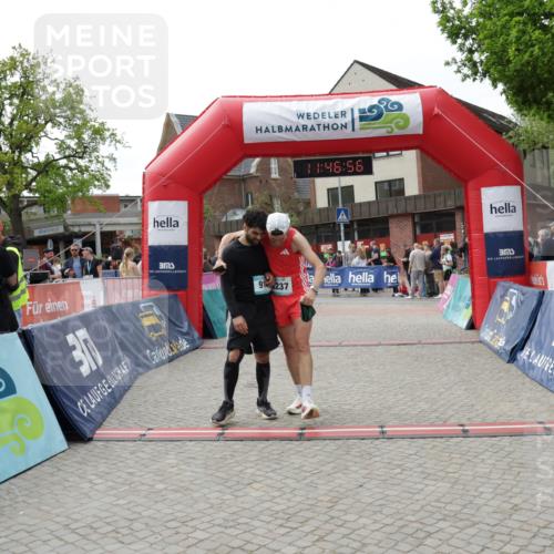 10.05.2026 - 8. Wedeler Halbmarathon Yannick Fuchs http://msf.ph/oto/9732572 10.05.2026 11:46:54 Ziel 914, 2237 meine-sportfotos.de