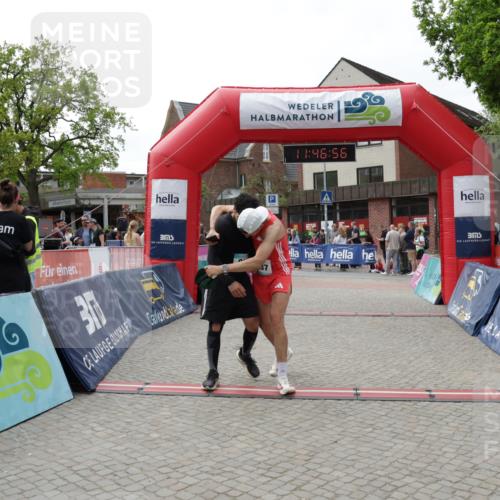 10.05.2026 - 8. Wedeler Halbmarathon Yannick Fuchs http://msf.ph/oto/9732581 10.05.2026 11:46:54 Ziel 914, 2237 meine-sportfotos.de