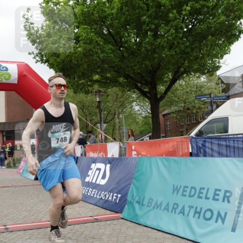 10.05.2026 - 8. Wedeler Halbmarathon Yannick Fuchs http://msf.ph/oto/9732585 10.05.2026 12:23:55 Ziel 748 meine-sportfotos.de