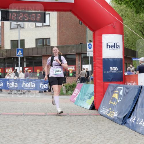 10.05.2026 - 8. Wedeler Halbmarathon Yannick Fuchs http://msf.ph/oto/9732647 10.05.2026 12:25:00 Ziel 2024 meine-sportfotos.de