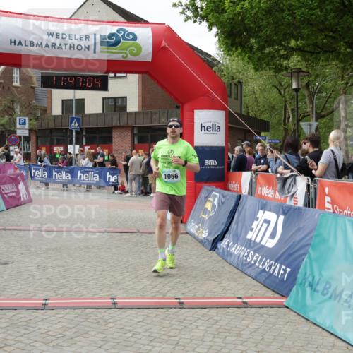 10.05.2026 - 8. Wedeler Halbmarathon Yannick Fuchs http://msf.ph/oto/9732662 10.05.2026 11:47:02 Ziel 761, 1056 meine-sportfotos.de