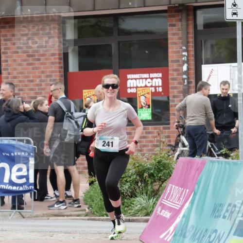 10.05.2026 - 8. Wedeler Halbmarathon Yannick Fuchs http://msf.ph/oto/9732667 10.05.2026 12:25:10 Ziel 241 meine-sportfotos.de