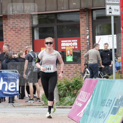 10.05.2026 - 8. Wedeler Halbmarathon Yannick Fuchs http://msf.ph/oto/9732669 10.05.2026 12:25:10 Ziel 241 meine-sportfotos.de