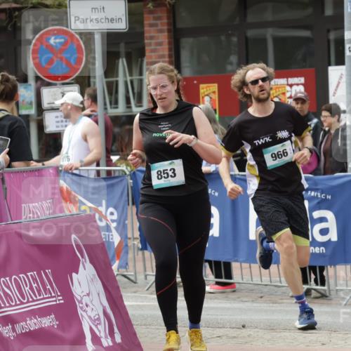 10.05.2026 - 8. Wedeler Halbmarathon Yannick Fuchs http://msf.ph/oto/9732672 10.05.2026 11:47:06 Ziel 853, 966, 1056 meine-sportfotos.de