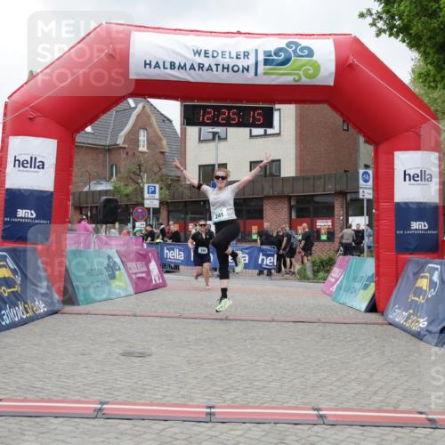 10.05.2026 - 8. Wedeler Halbmarathon Yannick Fuchs http://msf.ph/oto/9732696 10.05.2026 12:25:13 Ziel 241, 349 meine-sportfotos.de