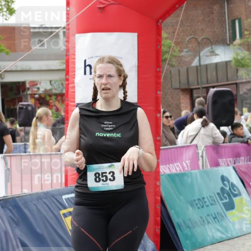 10.05.2026 - 8. Wedeler Halbmarathon Yannick Fuchs http://msf.ph/oto/9732697 10.05.2026 11:47:09 Ziel 853, 966 meine-sportfotos.de