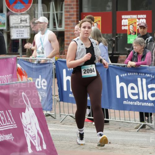 10.05.2026 - 8. Wedeler Halbmarathon Yannick Fuchs http://msf.ph/oto/9732711 10.05.2026 11:47:13 Ziel 14, 853, 966, 2094 meine-sportfotos.de