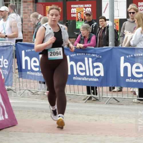 10.05.2026 - 8. Wedeler Halbmarathon Yannick Fuchs http://msf.ph/oto/9732720 10.05.2026 11:47:13 Ziel 14, 853, 966, 2094 meine-sportfotos.de