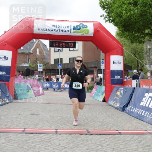 10.05.2026 - 8. Wedeler Halbmarathon Yannick Fuchs http://msf.ph/oto/9732738 10.05.2026 12:25:17 Ziel 241, 349 meine-sportfotos.de