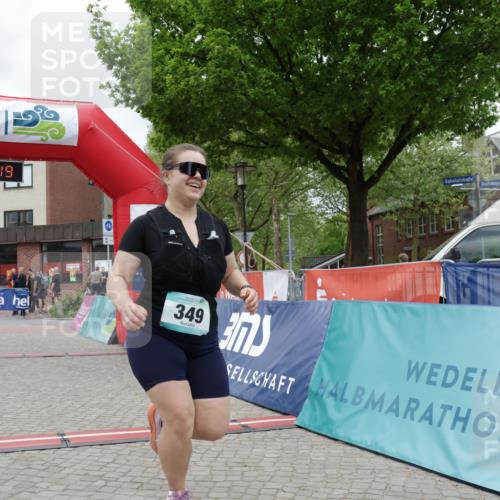 10.05.2026 - 8. Wedeler Halbmarathon Yannick Fuchs http://msf.ph/oto/9732749 10.05.2026 12:25:17 Ziel 241, 349 meine-sportfotos.de