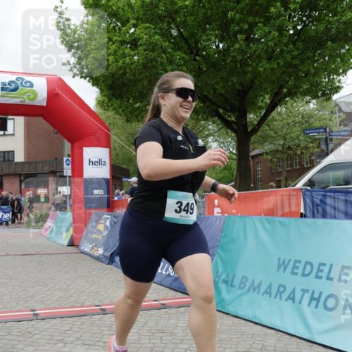 10.05.2026 - 8. Wedeler Halbmarathon Yannick Fuchs http://msf.ph/oto/9732751 10.05.2026 12:25:18 Ziel 241, 349 meine-sportfotos.de