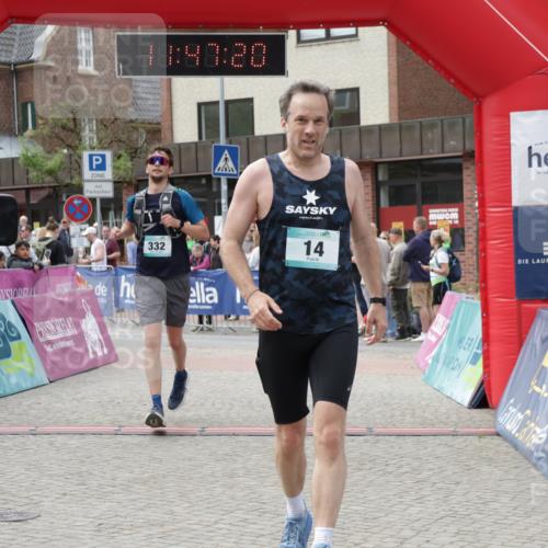 10.05.2026 - 8. Wedeler Halbmarathon Yannick Fuchs http://msf.ph/oto/9732754 10.05.2026 11:47:19 Ziel 14, 332, 2094 meine-sportfotos.de