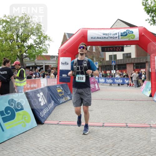 10.05.2026 - 8. Wedeler Halbmarathon Yannick Fuchs http://msf.ph/oto/9732771 10.05.2026 11:47:21 Ziel 14, 332, 2094 meine-sportfotos.de