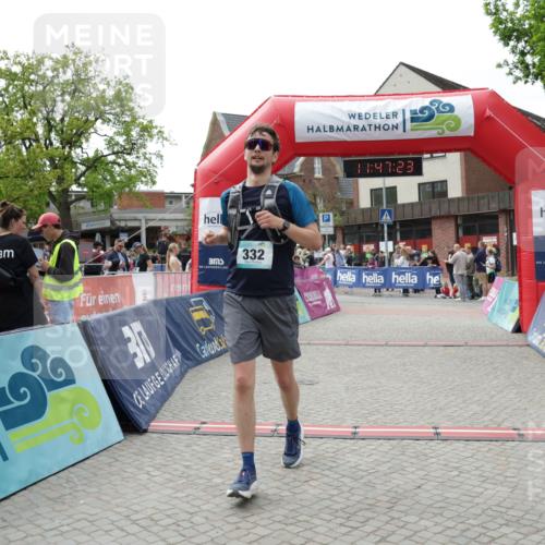 10.05.2026 - 8. Wedeler Halbmarathon Yannick Fuchs http://msf.ph/oto/9732773 10.05.2026 11:47:21 Ziel 14, 332, 2094 meine-sportfotos.de
