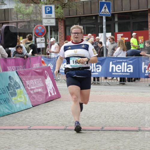 10.05.2026 - 8. Wedeler Halbmarathon Yannick Fuchs http://msf.ph/oto/9732812 10.05.2026 11:47:29 Ziel 160, 199, 826 meine-sportfotos.de