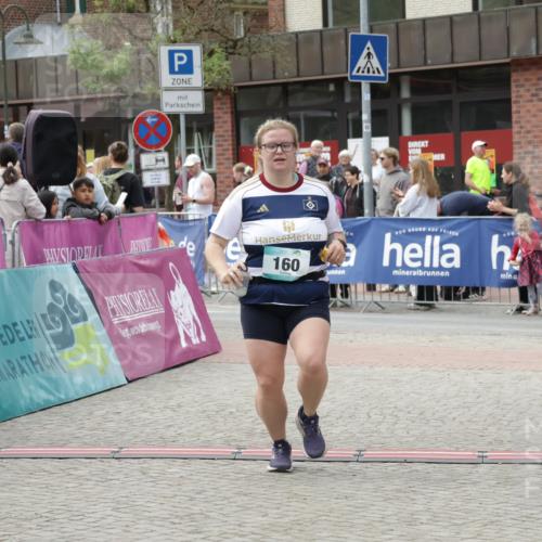 10.05.2026 - 8. Wedeler Halbmarathon Yannick Fuchs http://msf.ph/oto/9732815 10.05.2026 11:47:29 Ziel 160, 199, 826 meine-sportfotos.de