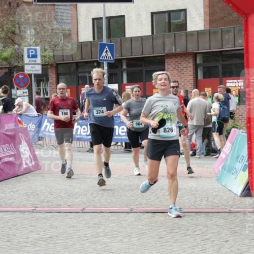 10.05.2026 - 8. Wedeler Halbmarathon Yannick Fuchs http://msf.ph/oto/9732844 10.05.2026 11:47:33 Ziel 160, 198, 564, 826, 1041 meine-sportfotos.de