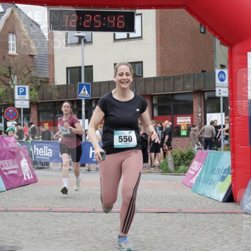 10.05.2026 - 8. Wedeler Halbmarathon Yannick Fuchs http://msf.ph/oto/9732845 10.05.2026 12:25:44 Ziel 314, 550 meine-sportfotos.de
