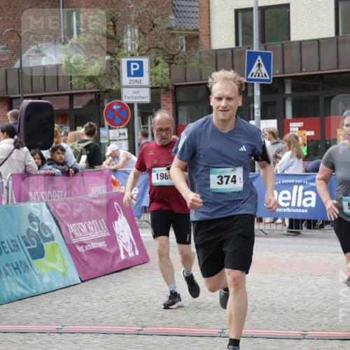 10.05.2026 - 8. Wedeler Halbmarathon Yannick Fuchs http://msf.ph/oto/9732854 10.05.2026 11:47:35 Ziel 160, 198, 564, 826, 1041 meine-sportfotos.de