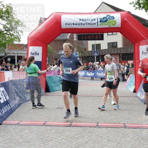 10.05.2026 - 8. Wedeler Halbmarathon Yannick Fuchs http://msf.ph/oto/9732866 10.05.2026 11:47:36 Ziel 198, 564, 826, 1041 meine-sportfotos.de