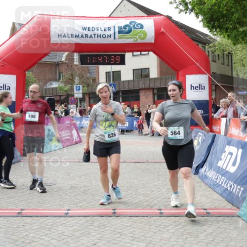 10.05.2026 - 8. Wedeler Halbmarathon Yannick Fuchs http://msf.ph/oto/9732878 10.05.2026 11:47:37 Ziel 198, 564, 826, 1041 meine-sportfotos.de