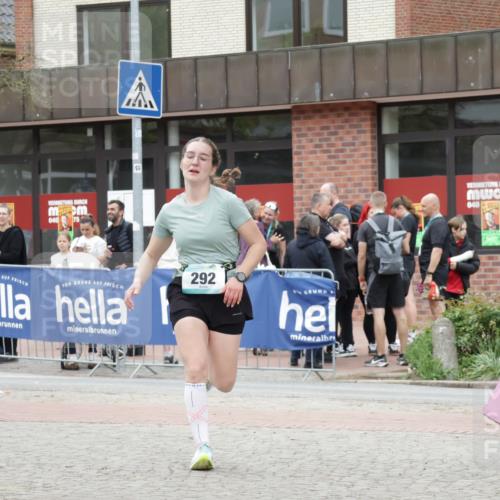 10.05.2026 - 8. Wedeler Halbmarathon Yannick Fuchs http://msf.ph/oto/9732880 10.05.2026 12:25:49 Ziel 292, 314, 550 meine-sportfotos.de