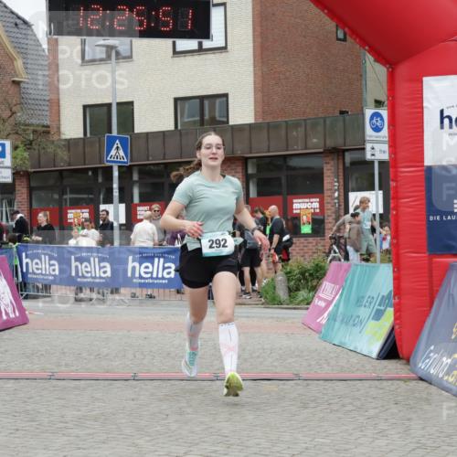 10.05.2026 - 8. Wedeler Halbmarathon Yannick Fuchs http://msf.ph/oto/9732888 10.05.2026 12:25:49 Ziel 292, 314, 550 meine-sportfotos.de