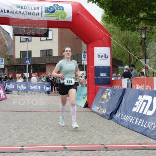 10.05.2026 - 8. Wedeler Halbmarathon Yannick Fuchs http://msf.ph/oto/9732896 10.05.2026 12:25:50 Ziel 292, 314, 550 meine-sportfotos.de