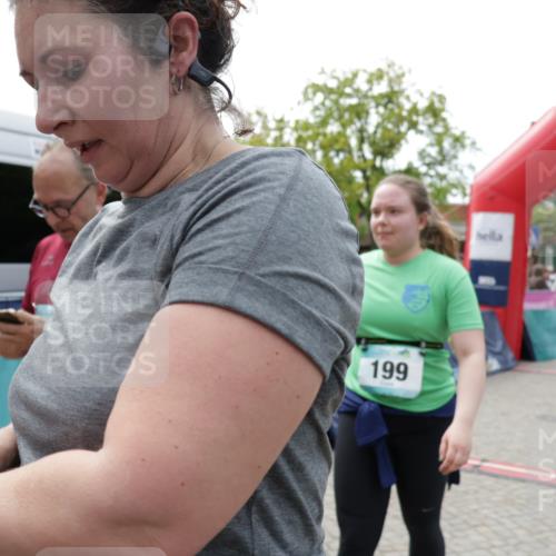 10.05.2026 - 8. Wedeler Halbmarathon Yannick Fuchs http://msf.ph/oto/9732909 10.05.2026 11:47:41 Ziel 198, 564, 1041, 2010 meine-sportfotos.de