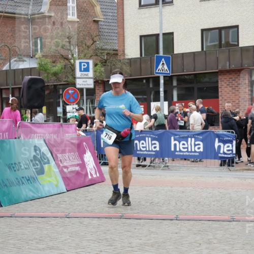 10.05.2026 - 8. Wedeler Halbmarathon Yannick Fuchs http://msf.ph/oto/9732936 10.05.2026 12:26:21 Ziel 716, 2133 meine-sportfotos.de