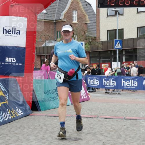 10.05.2026 - 8. Wedeler Halbmarathon Yannick Fuchs http://msf.ph/oto/9732948 10.05.2026 12:26:23 Ziel 716, 2133 meine-sportfotos.de