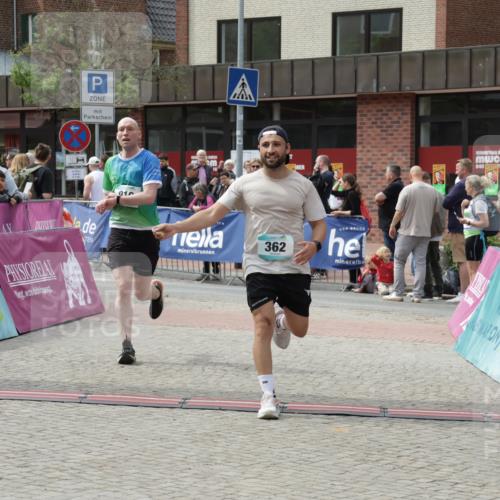 10.05.2026 - 8. Wedeler Halbmarathon Yannick Fuchs http://msf.ph/oto/9732950 10.05.2026 11:47:48 Ziel 362, 919, 2010 meine-sportfotos.de
