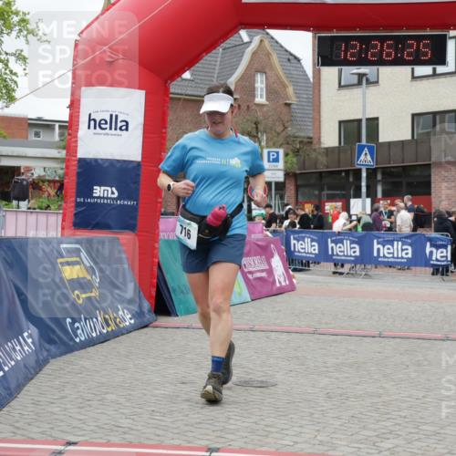 10.05.2026 - 8. Wedeler Halbmarathon Yannick Fuchs http://msf.ph/oto/9732952 10.05.2026 12:26:23 Ziel 716, 2133 meine-sportfotos.de
