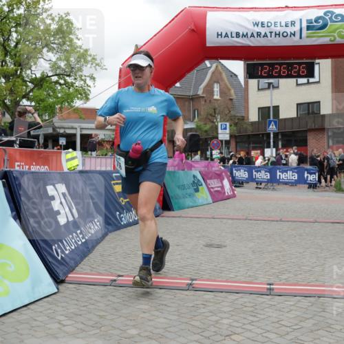 10.05.2026 - 8. Wedeler Halbmarathon Yannick Fuchs http://msf.ph/oto/9732962 10.05.2026 12:26:24 Ziel 716, 2133 meine-sportfotos.de