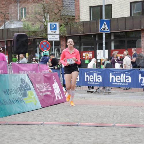 10.05.2026 - 8. Wedeler Halbmarathon Yannick Fuchs http://msf.ph/oto/9732966 10.05.2026 12:26:47 Ziel 10 meine-sportfotos.de