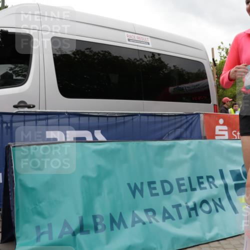 10.05.2026 - 8. Wedeler Halbmarathon Yannick Fuchs http://msf.ph/oto/9733001 10.05.2026 12:26:52 Ziel 10 meine-sportfotos.de