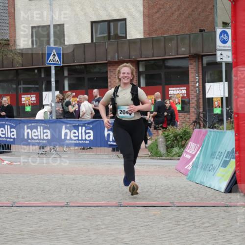 10.05.2026 - 8. Wedeler Halbmarathon Yannick Fuchs http://msf.ph/oto/9733010 10.05.2026 12:27:22 Ziel 2045 meine-sportfotos.de
