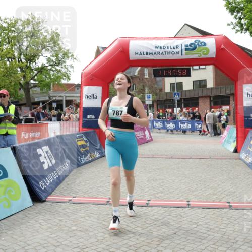 10.05.2026 - 8. Wedeler Halbmarathon Yannick Fuchs http://msf.ph/oto/9733012 10.05.2026 11:47:56 Ziel 787 meine-sportfotos.de