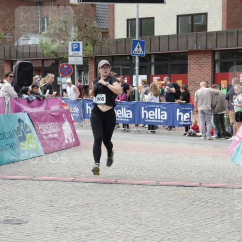 10.05.2026 - 8. Wedeler Halbmarathon Yannick Fuchs http://msf.ph/oto/9733027 10.05.2026 11:48:06 Ziel 2205 meine-sportfotos.de