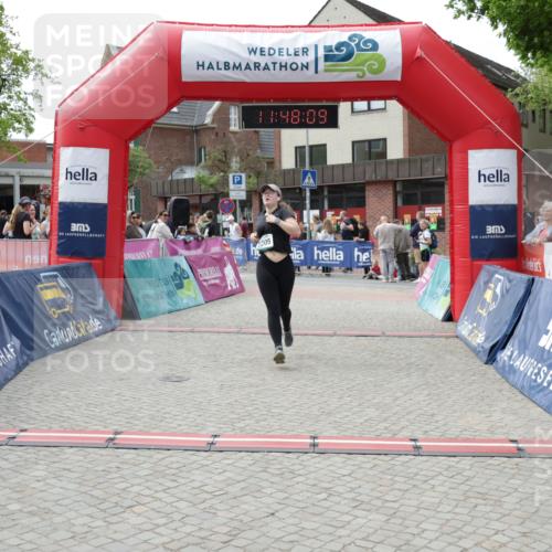 10.05.2026 - 8. Wedeler Halbmarathon Yannick Fuchs http://msf.ph/oto/9733038 10.05.2026 11:48:07 Ziel 2205 meine-sportfotos.de