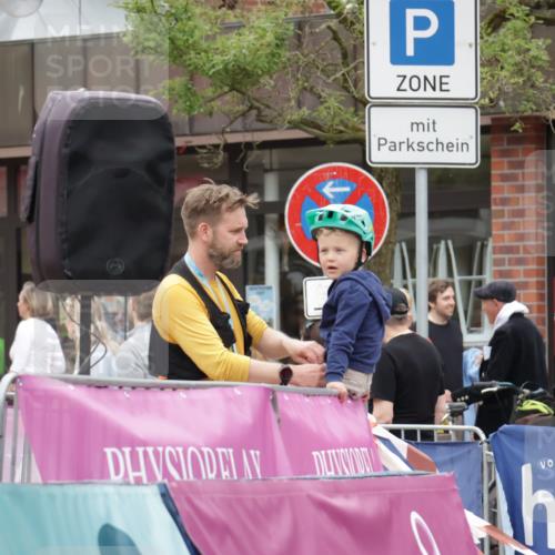 10.05.2026 - 8. Wedeler Halbmarathon Yannick Fuchs http://msf.ph/oto/9733039 10.05.2026 12:27:32 Ziel  meine-sportfotos.de