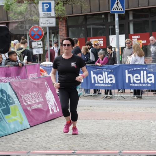 10.05.2026 - 8. Wedeler Halbmarathon Yannick Fuchs http://msf.ph/oto/9733061 10.05.2026 11:48:15 Ziel 731 meine-sportfotos.de