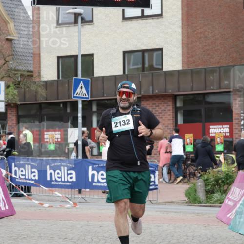 10.05.2026 - 8. Wedeler Halbmarathon Yannick Fuchs http://msf.ph/oto/9733064 10.05.2026 12:27:56 Ziel 2132 meine-sportfotos.de