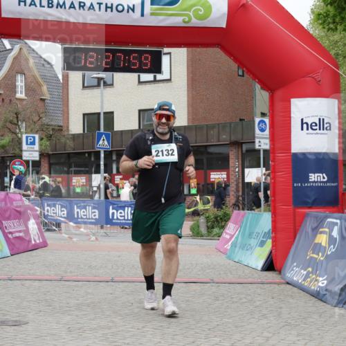 10.05.2026 - 8. Wedeler Halbmarathon Yannick Fuchs http://msf.ph/oto/9733072 10.05.2026 12:27:57 Ziel 2132 meine-sportfotos.de