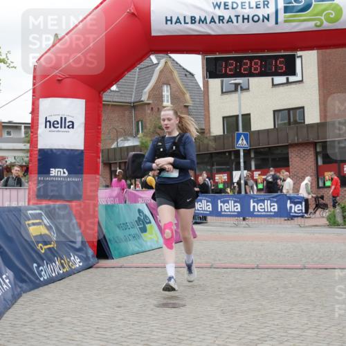 10.05.2026 - 8. Wedeler Halbmarathon Yannick Fuchs http://msf.ph/oto/9733096 10.05.2026 12:28:13 Ziel 101 meine-sportfotos.de
